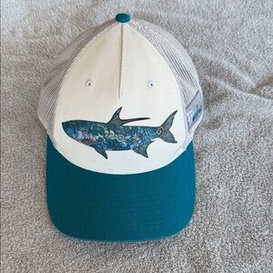 Fish on‎ Trucker hat Teal and Cream Fish Design mesh back adjustable hat